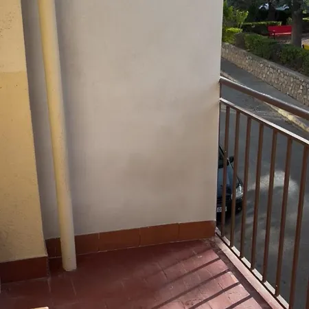 Argentina 32 *
